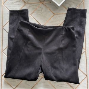 T Tahari Faux Suede Pants In Black